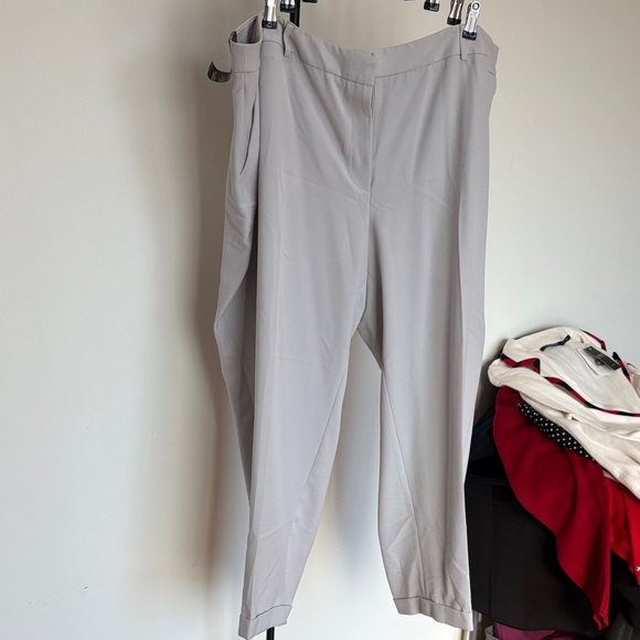 Jones New York Light Gray Ankle Pants - Picture 1 of 5